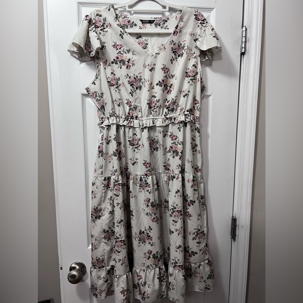 1XL Shein Floral Cap Sleeve Dress